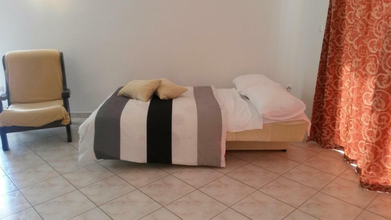 Apartman Lana บานโจเล ภายนอก รูปภาพ